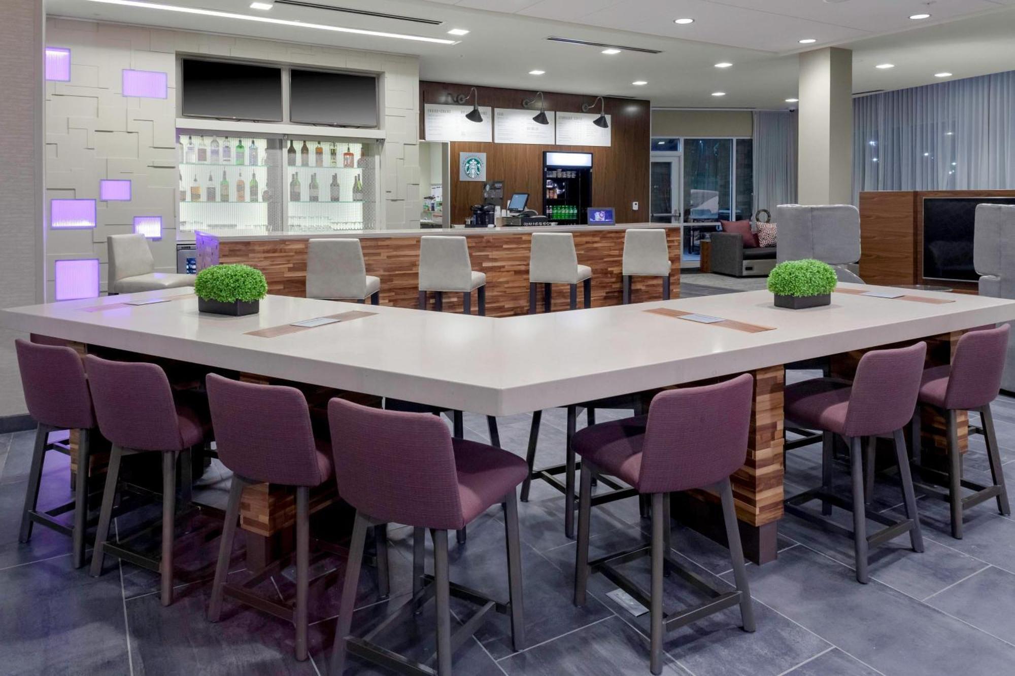 Courtyard By Marriott St. Louis West County Town and Country Exterior foto